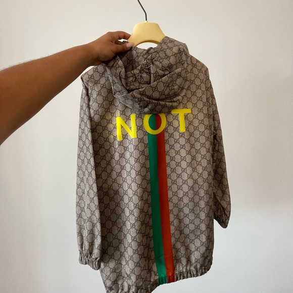 GUCCI - Picture 3 of 4